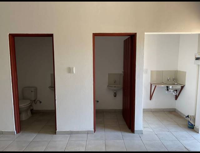 26,880M² BUSINESS FOR SALE IN ZUURFONTEIN